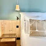 Les Vagues & Hotell
