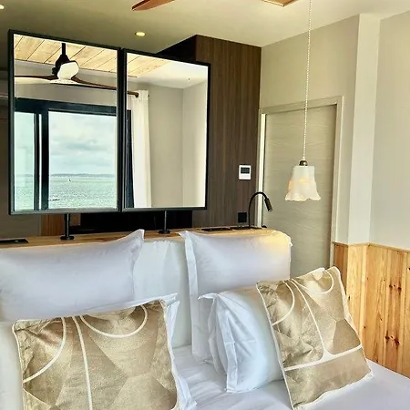 Hotel Les Vagues & 5*