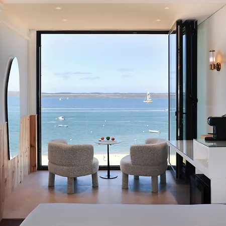 Hotel Les Vagues & 5*