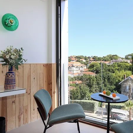 Les Vagues & Szálloda 5*