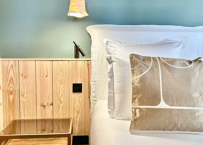 Les Vagues & فندق